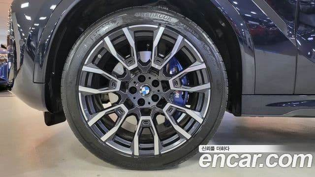 BMW X6 (G06) xDrive40i M Sport, 2025 все фото