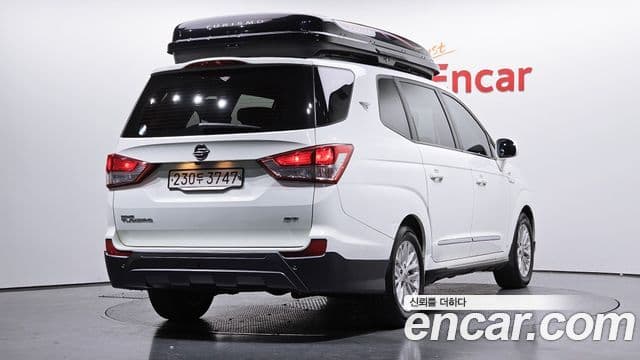 KG모빌리티(SsangYong) Korando 투리스모 4WD GT 11인승, 2014 2