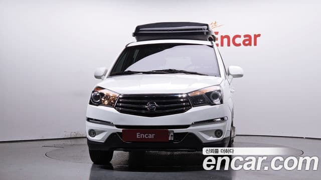 KG모빌리티(SsangYong) Korando 투리스모 4WD GT 11인승, 2014 3