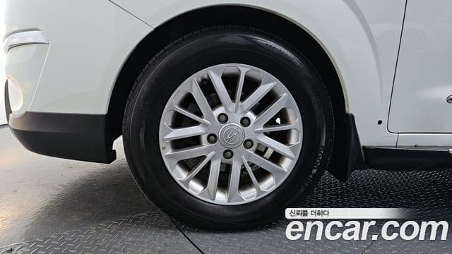 KG모빌리티(SsangYong) Korando 투리스모 4WD GT 11인승, 2014 все фото