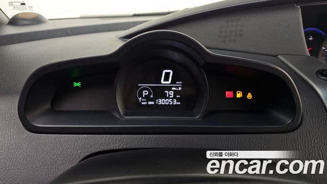 KG모빌리티(SsangYong) Korando 투리스모 4WD GT 11인승, 2014 8