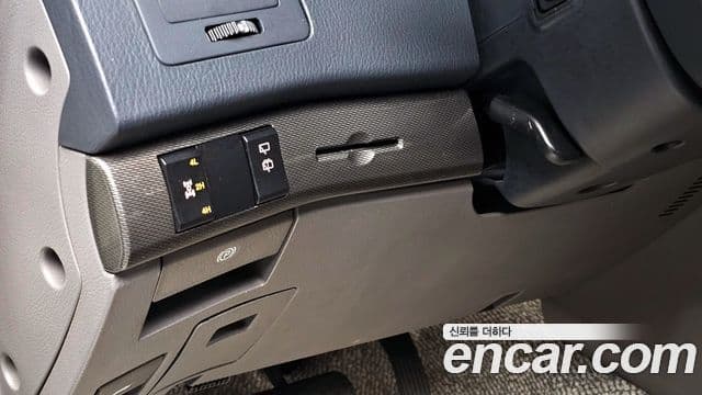 KG모빌리티(SsangYong) Korando 투리스모 4WD GT 11인승, 2014 17