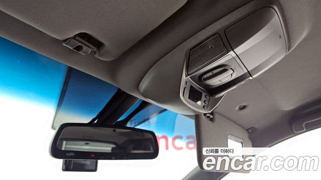 KG모빌리티(SsangYong) Korando 투리스모 4WD GT 11인승, 2014 19