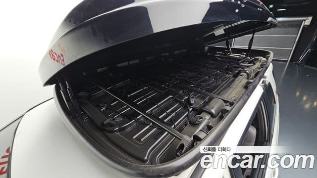 KG모빌리티(SsangYong) Korando 투리스모 4WD GT 11인승, 2014 20