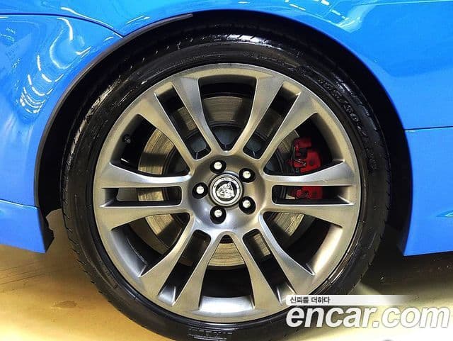 Jaguar XKR-S X150, 2013 9