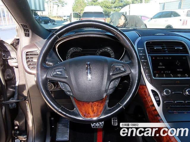 Lincoln MKX 2세대, 2018 8