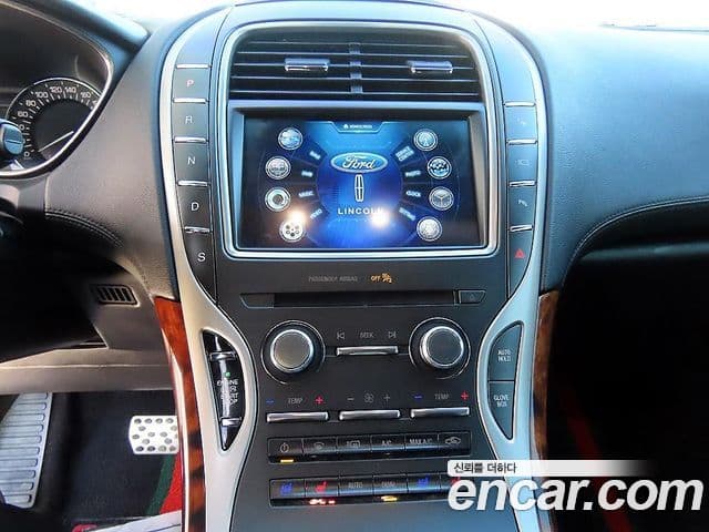 Lincoln MKX 2세대, 2018 12