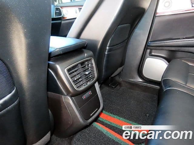 Lincoln MKX 2세대, 2018 15