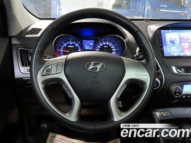 Hyundai Tucson ix Luxury, 2010 9