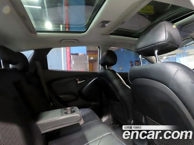 Hyundai Tucson ix Luxury, 2010 16