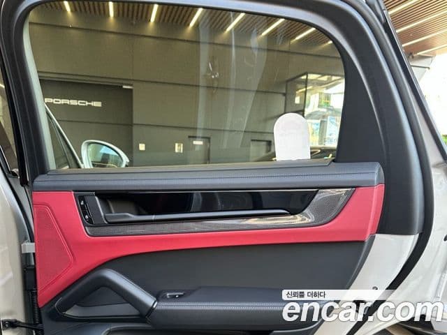 Porsche Cayenne (PO536) 4.0 GTS купе, 2025 9