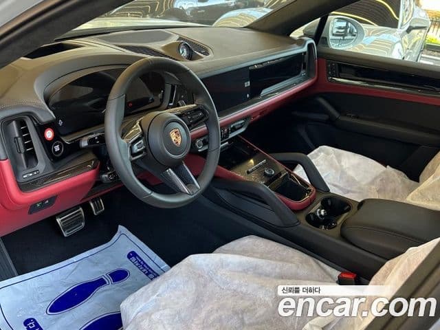 Porsche Cayenne (PO536) 4.0 GTS купе, 2025 16