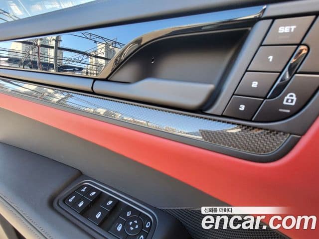 Porsche Cayenne (PO536) 4.0 GTS купе, 2025 18