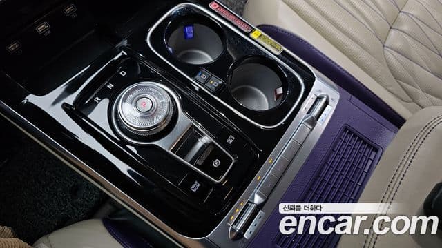 Kia Carnival 4세대 бензин 4인승 High Limousine (компания по спецнадстройкам), 2023 9