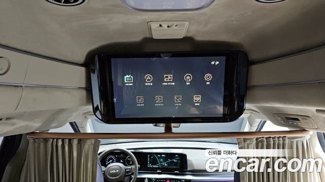 Kia Carnival 4세대 бензин 4인승 High Limousine (компания по спецнадстройкам), 2023 17
