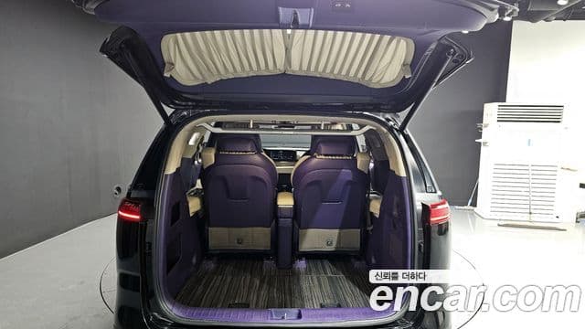Kia Carnival 4세대 бензин 4인승 High Limousine (компания по спецнадстройкам), 2023 20