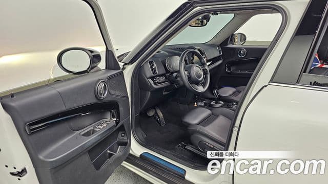 Mini Cooper Countryman 2세대, 2024 11
