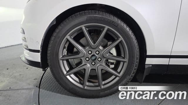 Land Rover Range Rover Velar 3.0 P400 Dynamic HSE, 2025 все фото