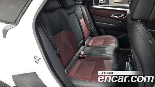 Land Rover Range Rover Velar 3.0 P400 Dynamic HSE, 2025 12