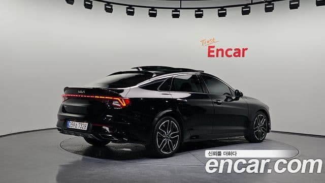 Kia K5 3세대 Signature, 2022 2