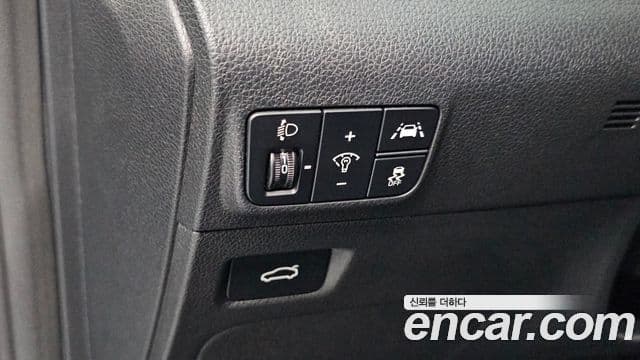 Kia K5 3세대 Signature, 2022 12