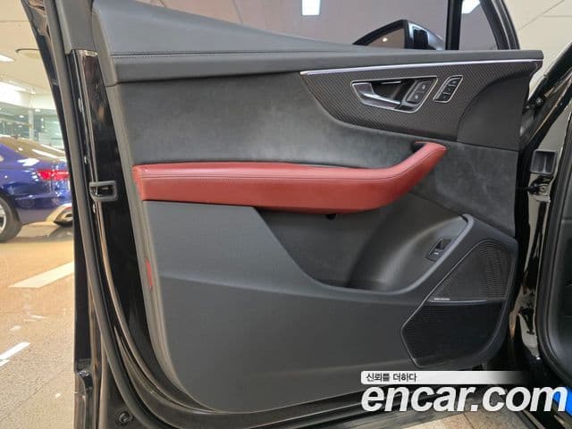 Audi SQ7 (4M), 2025 12