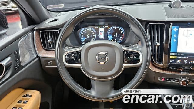 Volvo XC60 2세대 B5 Inscription, 2021 13