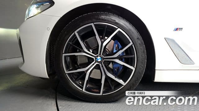 BMW 5시리즈 (G30) 530i M Sport, 2023 все фото