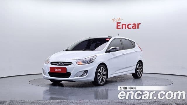 Hyundai Accent(новый кузов / новое поколение) Premier, 2012 1