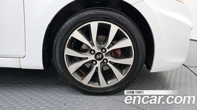 Hyundai Accent(новый кузов / новое поколение) Premier, 2012 все фото