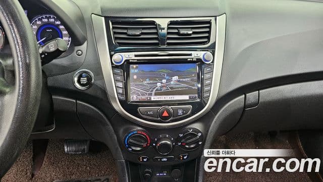 Hyundai Accent(новый кузов / новое поколение) Premier, 2012 14