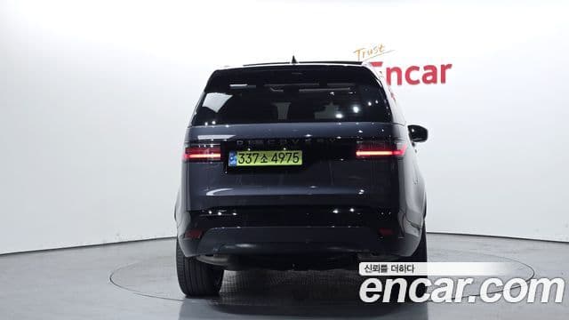Land Rover Discovery 5 D350 Dynamic HSE, 2025 4