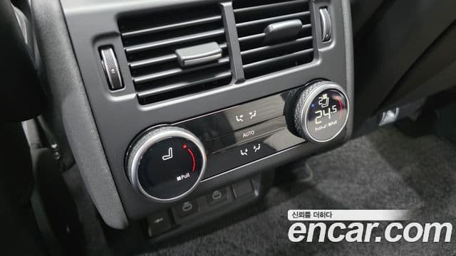 Land Rover Discovery 5 D350 Dynamic HSE, 2025 18