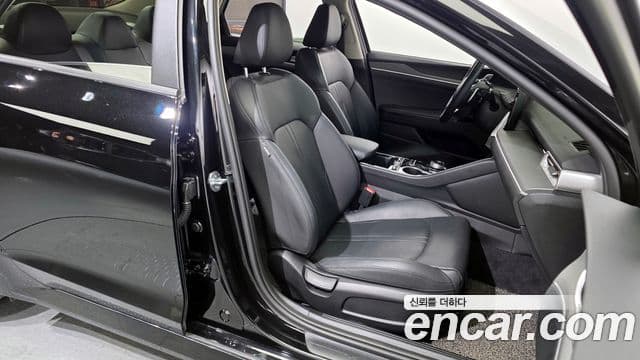 Kia K5 3세대 Prestige, 2021 12