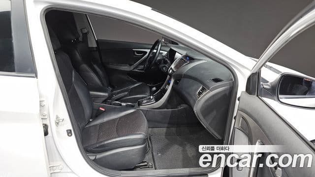 Hyundai Avante MD M16 GDI Smart, 2013 12