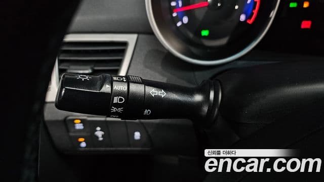 Hyundai Avante MD M16 GDI Smart, 2013 16