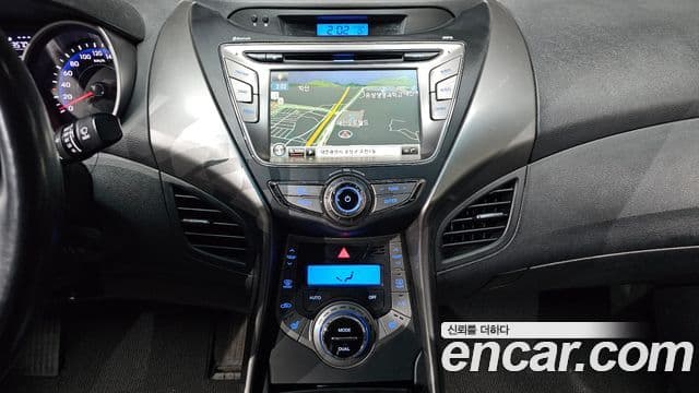 Hyundai Avante MD M16 GDI Smart, 2013 18