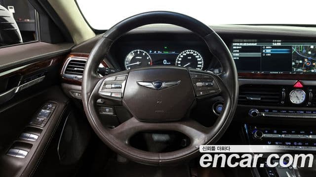 Genesis EQ900 Prestige, 2016 13