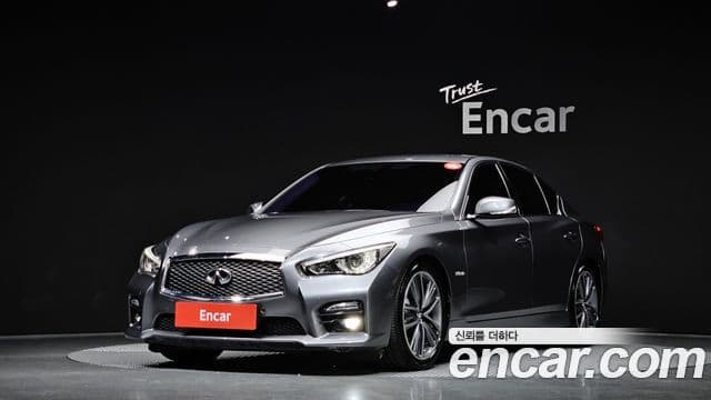 Infiniti Q50 3.5 гибрид Essence, 2016 1