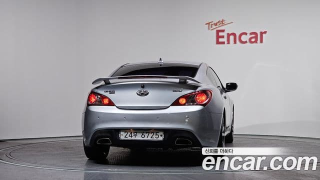 Hyundai Genesis купе 200 турбо RW, 2010 4
