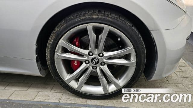 Hyundai Genesis купе 200 турбо RW, 2010 все фото