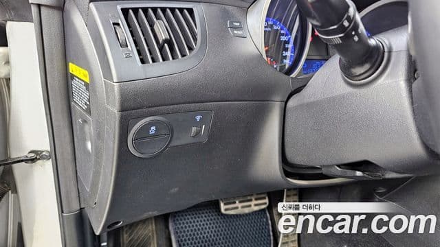 Hyundai Genesis купе 200 турбо RW, 2010 16