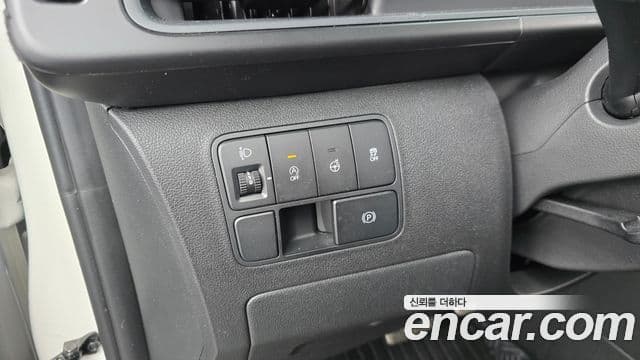 Hyundai Staria Modern, 2025 17