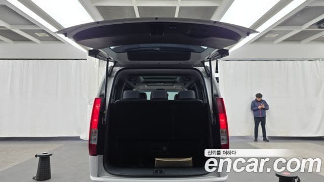 Hyundai Staria Modern, 2025 20