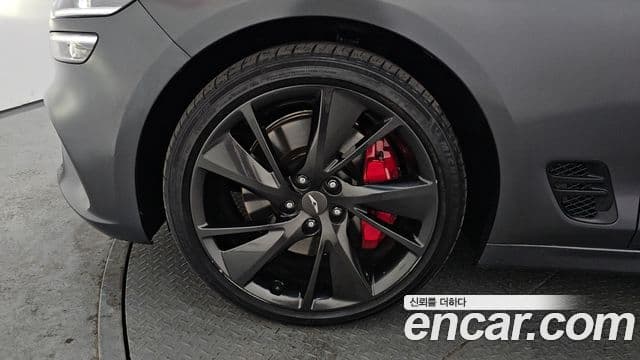 Genesis The / новый New G70, 2021 все фото