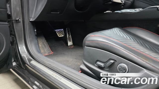 Genesis G80 (RG3), 2022 15