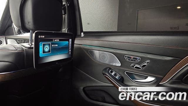 Mercedes-Benz S-класс W222 Maybach S560, 2019 17