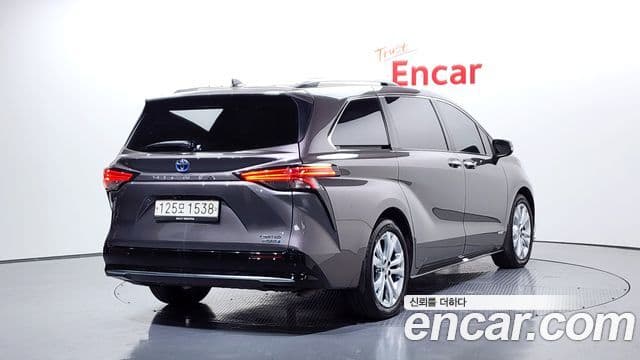 Toyota Sienna 4세대, 2021 2
