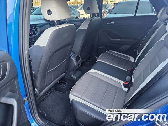 Volkswagen T-Roc Premium, 2021 11