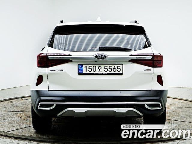 Kia Seltos Signature, 2022 3